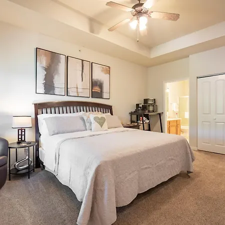 Elevator Access - Walk-In Shower - Close To 76 Strip - Free Tickets Included - Rl8-11B